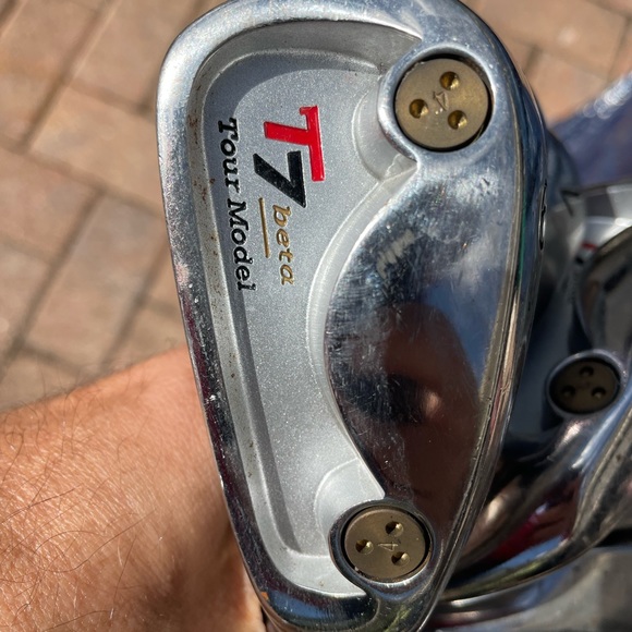 Golf Set Tour Model T7 Beta 
10 Pc In RH 
Graphite shafts - Picture 6 of 10